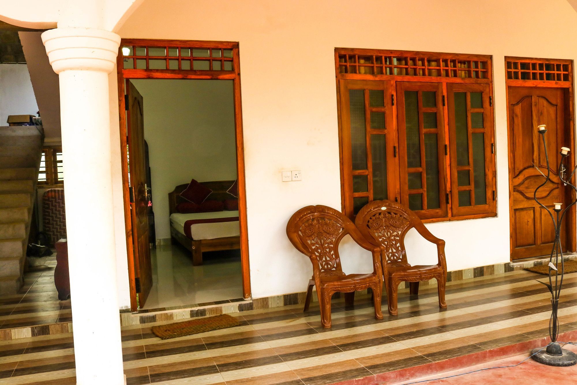 French Garden Eagle Wings Inn Uppuveli Exterior foto